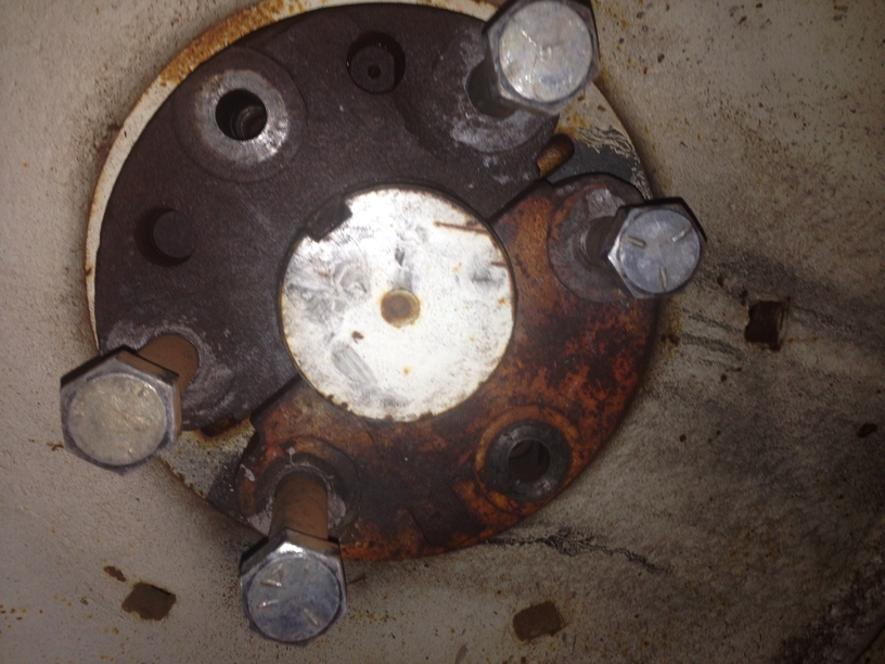 8050 rear axle wedge hub removal - AllisChalmers Forum