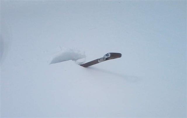 https://allischalmers.com/forum/uploads/242/snow_020s_Small.JPG